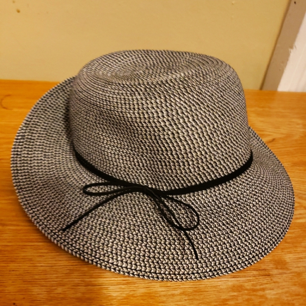 Sonoma Cute Black Beach Hat